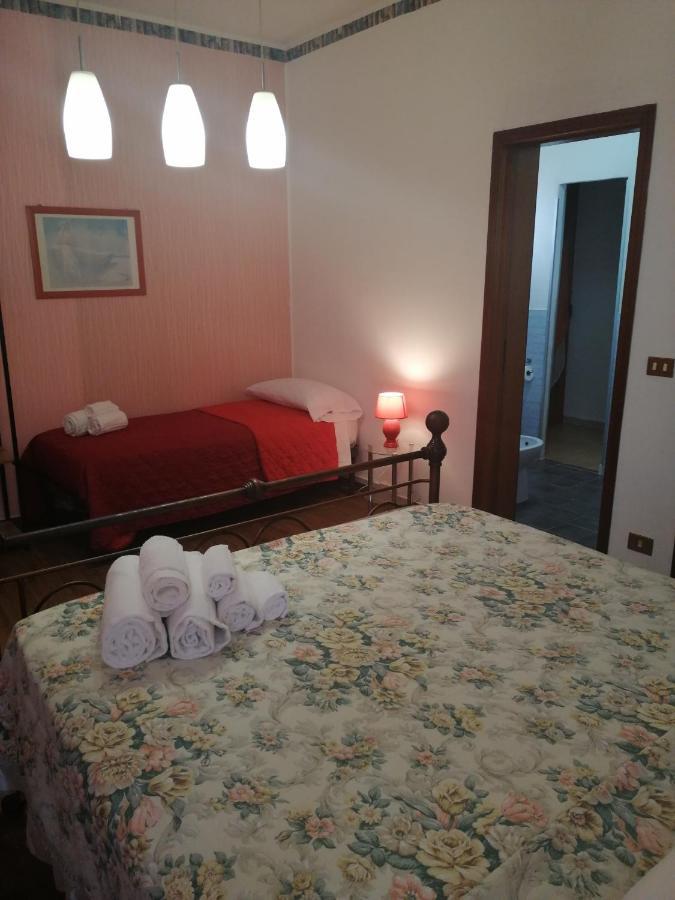 Le Rocce Holiday Rooms San Vito Lo Capo Exterior photo