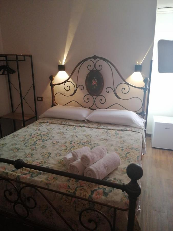 Le Rocce Holiday Rooms San Vito Lo Capo Exterior photo