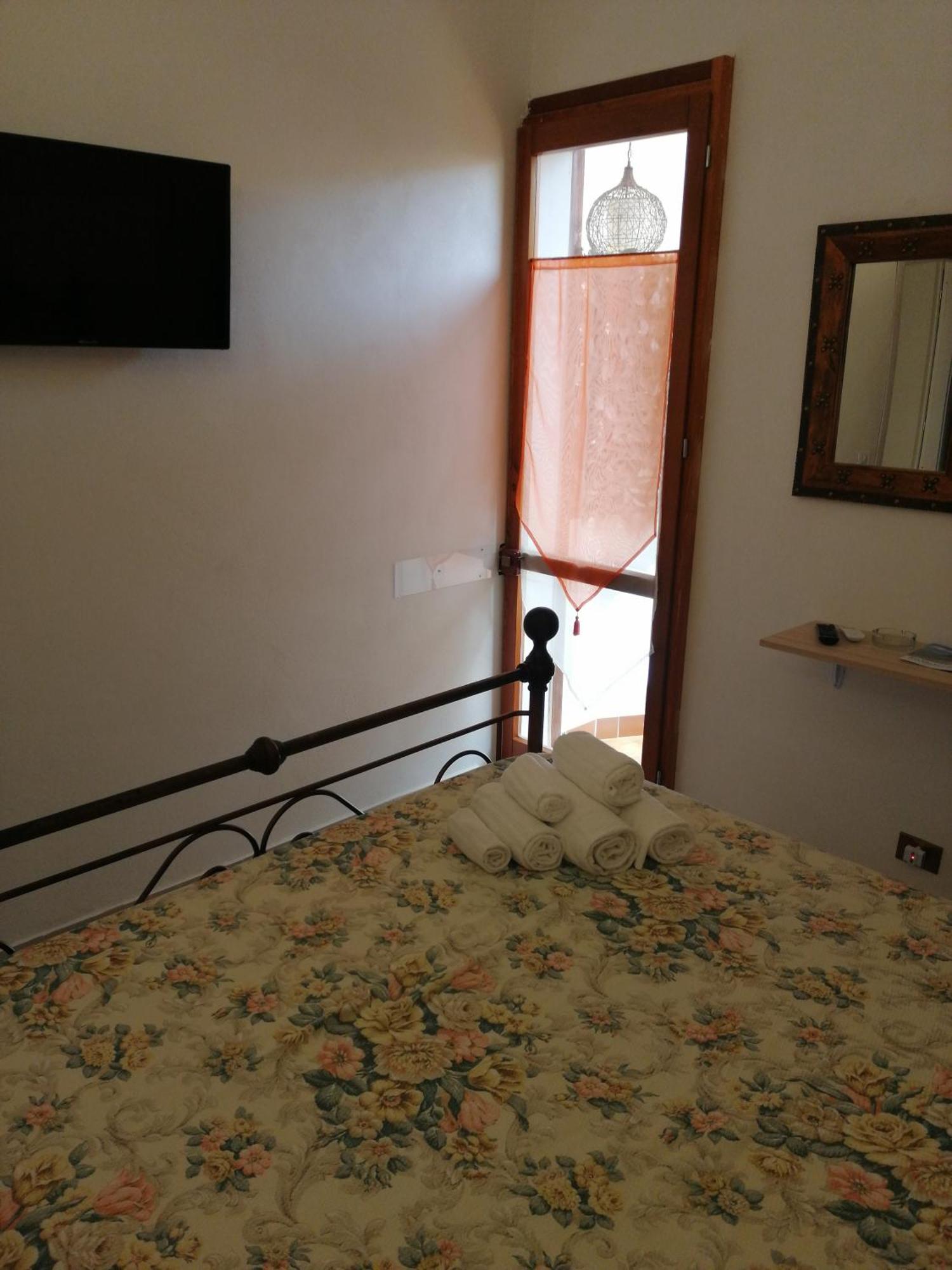 Le Rocce Holiday Rooms San Vito Lo Capo Room photo